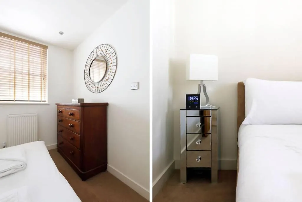 Holiday home Beautiful 2 Bedroom Mews House With Parking By The Beach Brighton